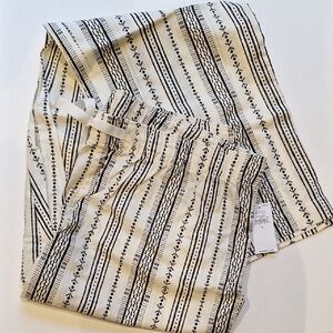 Old Navy Black and White Poplin Pajama Pants nwt